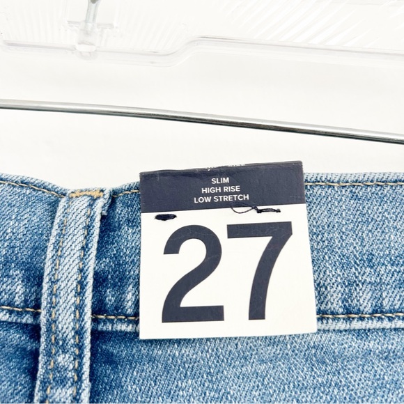 SOLD NEW GAP Denim Jean 9" Bermuda Short High Rise Size 27 / 4R - Picture 9 of 9